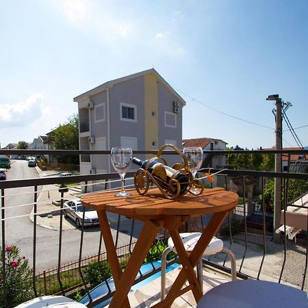 Belane Apartments Tivat Ngoại thất bức ảnh