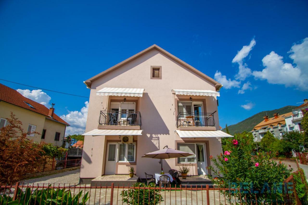 Belane Apartments Tivat Ngoại thất bức ảnh