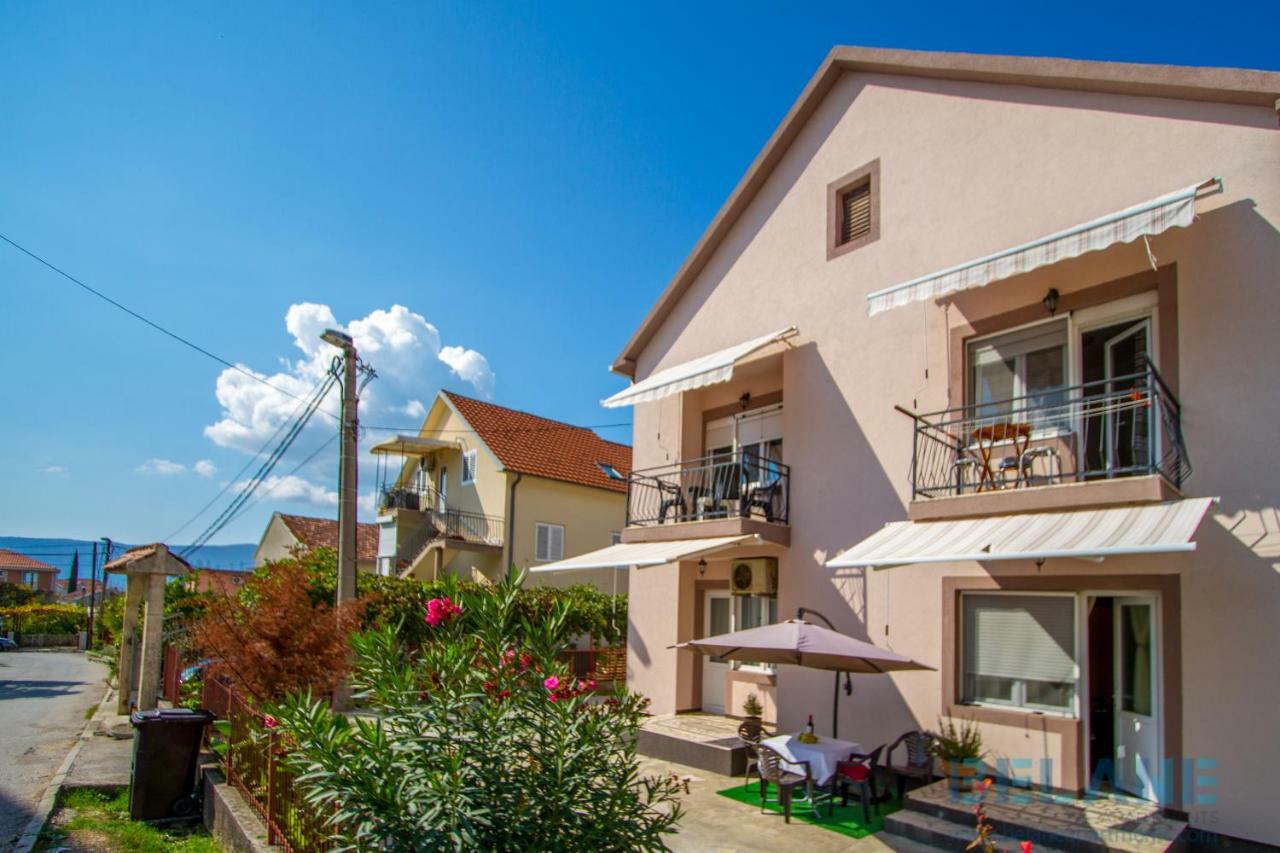Belane Apartments Tivat Ngoại thất bức ảnh